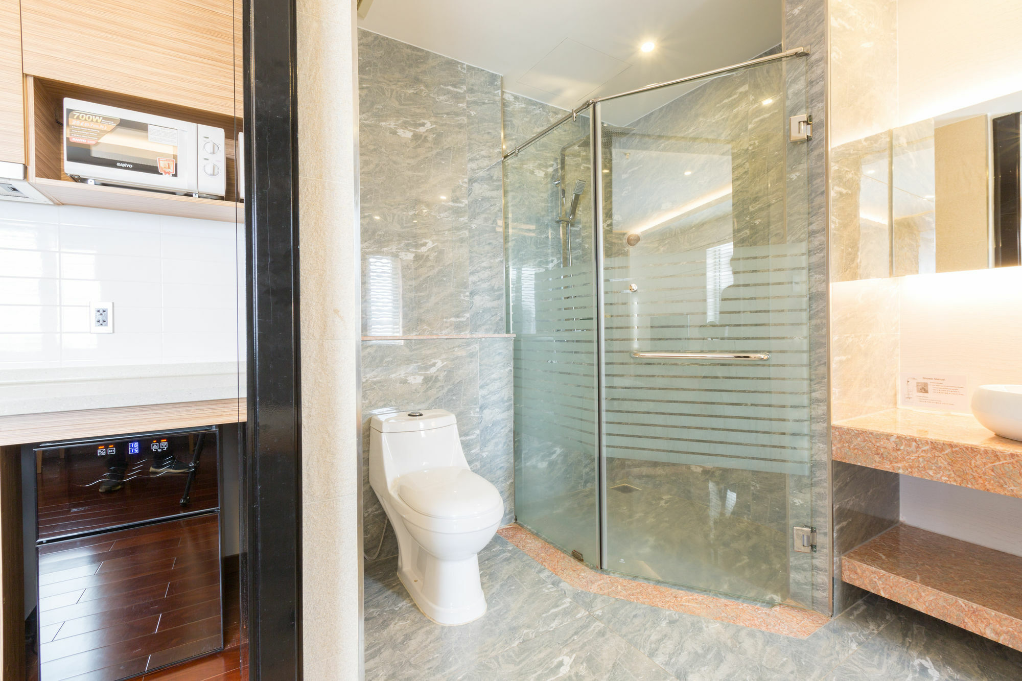 Charm Suite Residence Saigon Ho-Chi-Minh-Stadt Exterior foto